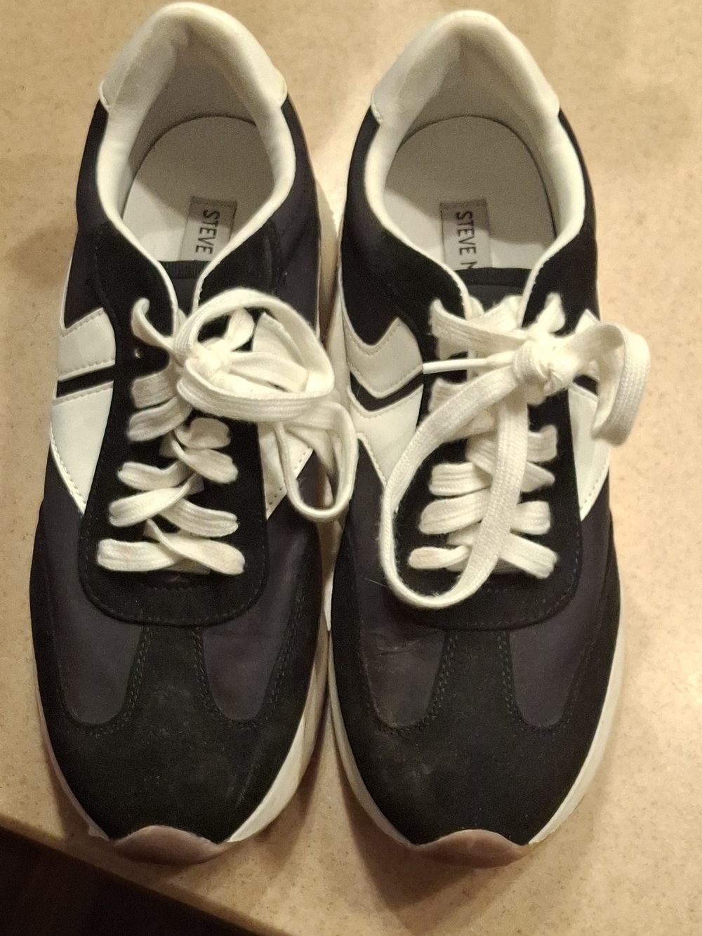 Steve Madden Black and White Women's Retro Runner Sneakers
